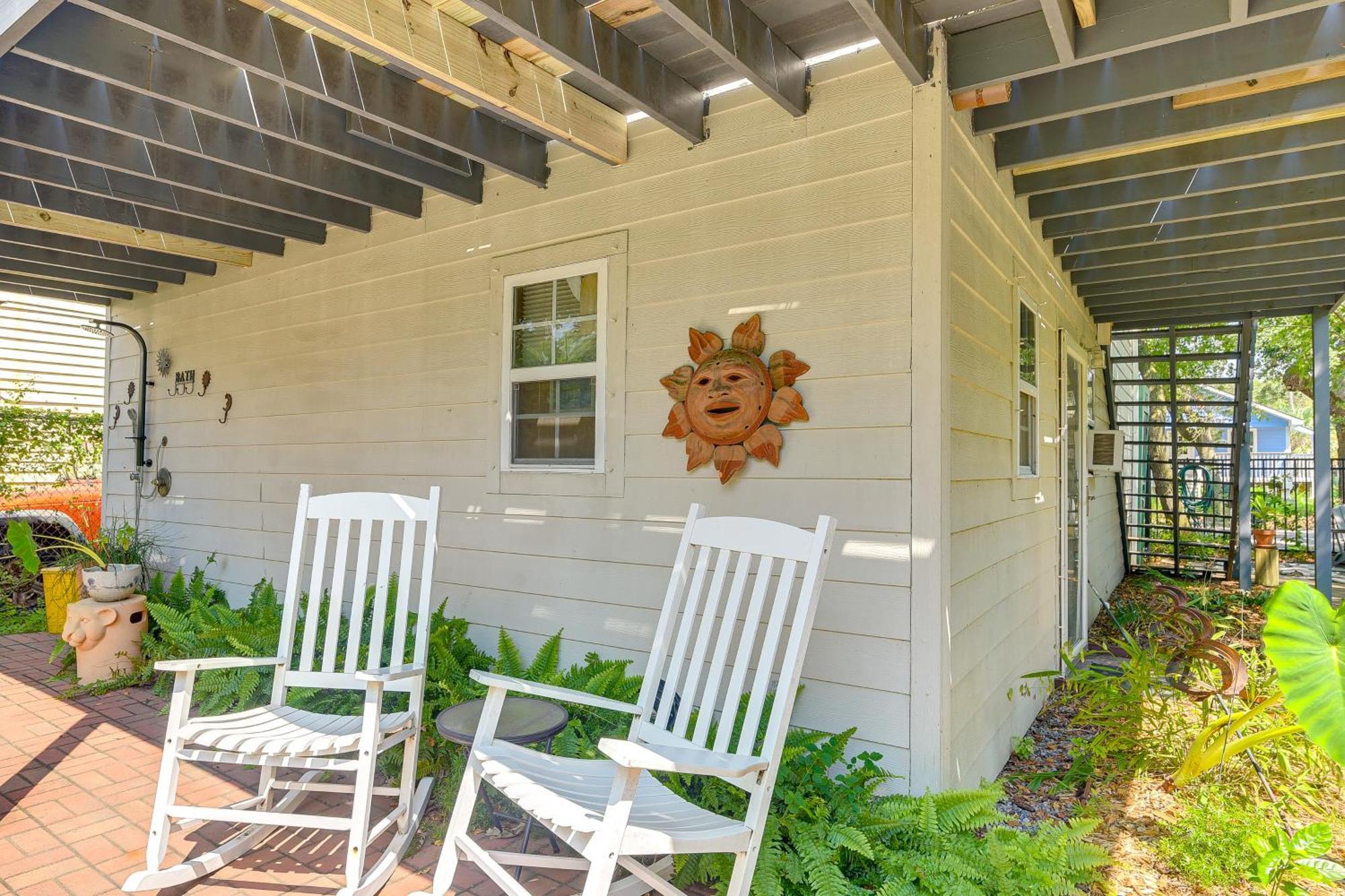 Cozy Galveston Apartment With Private Beach Pass! Exteriör bild