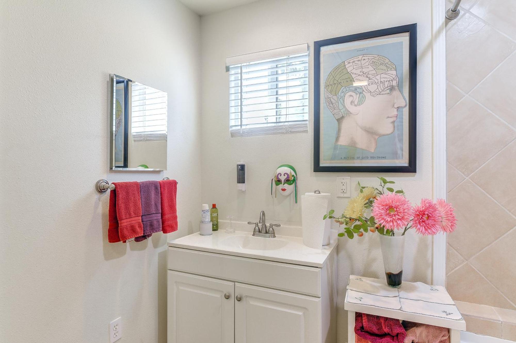 Cozy Galveston Apartment With Private Beach Pass! Exteriör bild